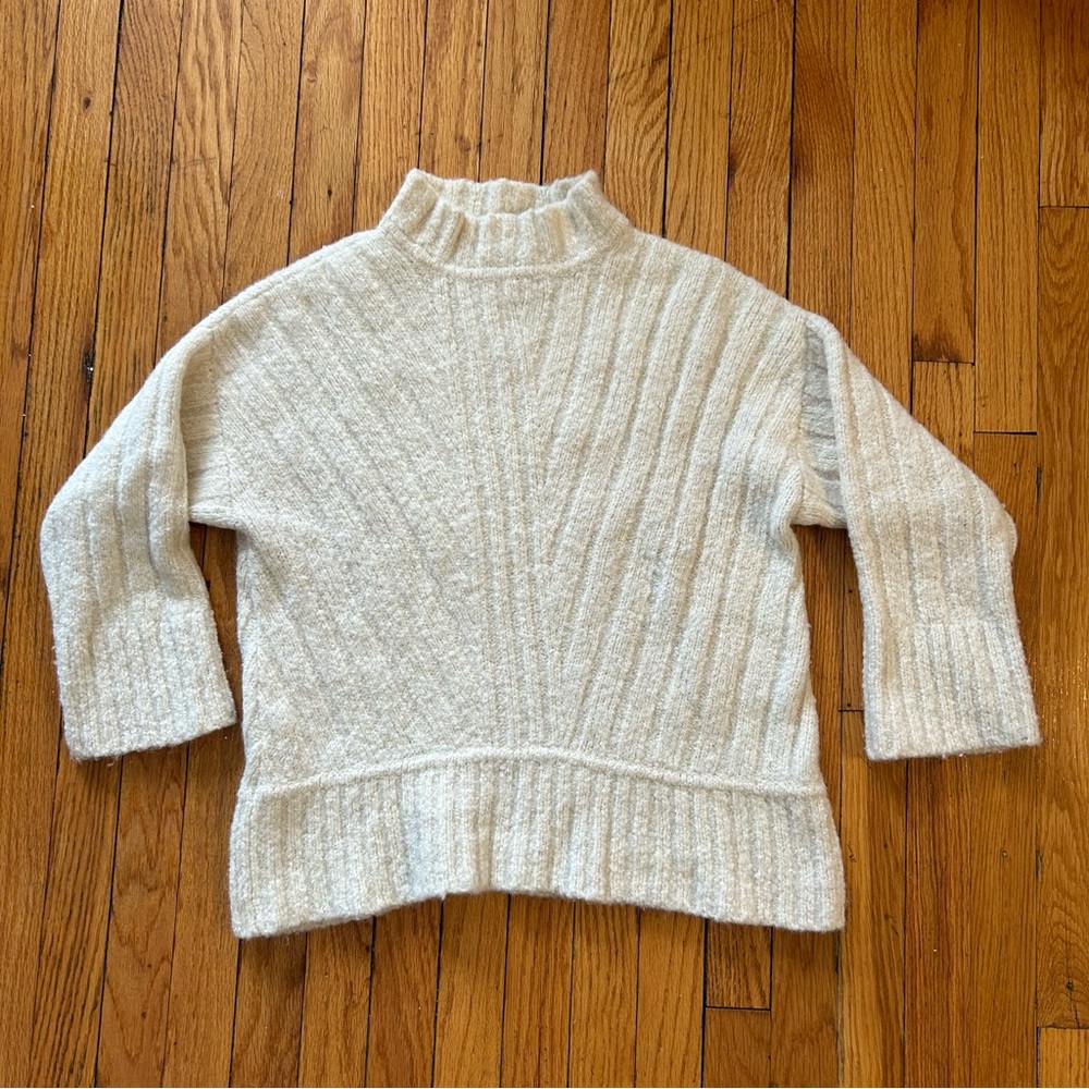 Kordal Sweater in EUC, size S